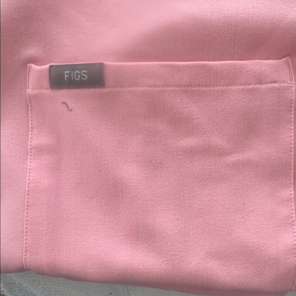 Figs Blush Pink - Picture 3 of 4